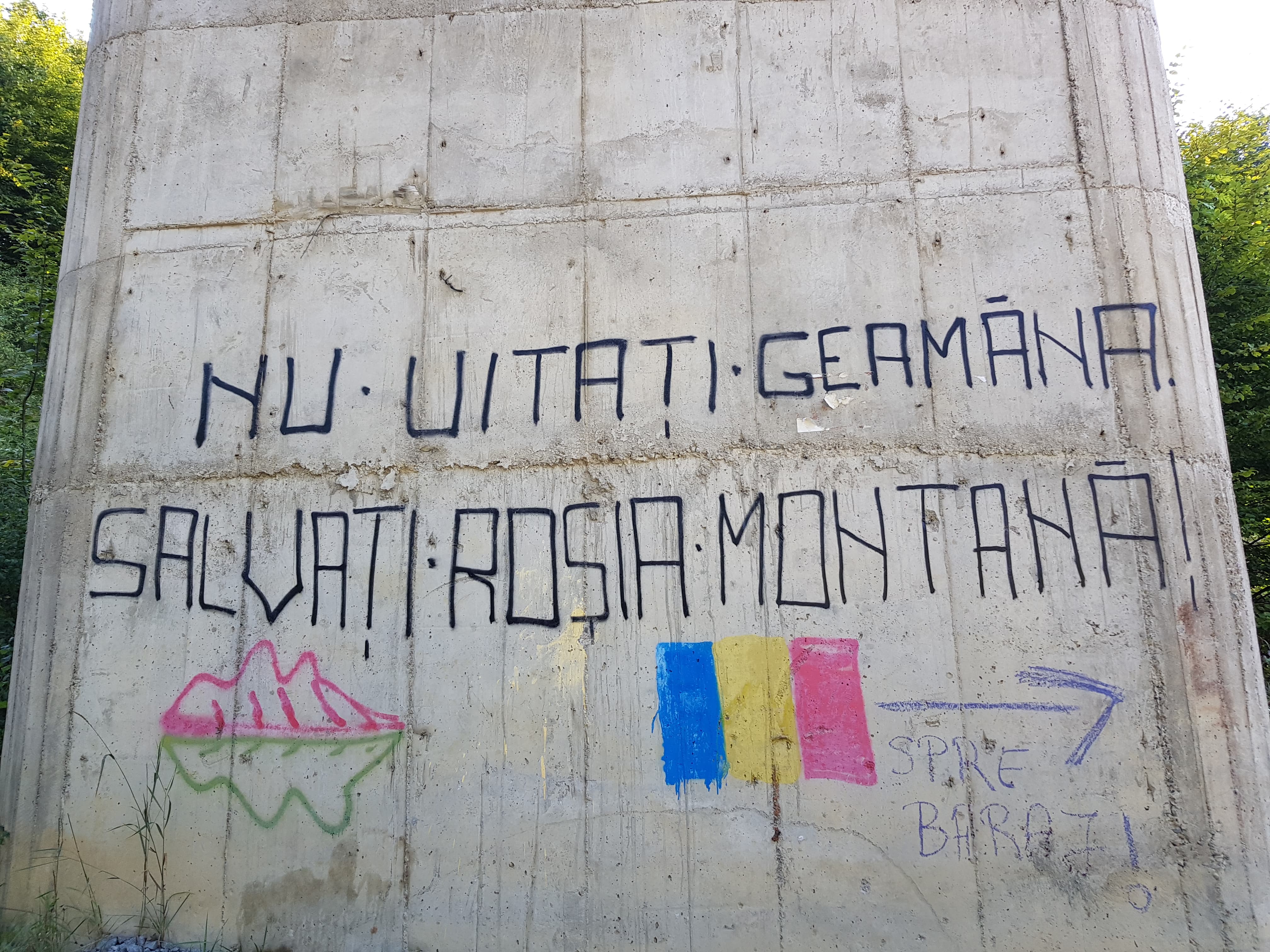 69586931_666403327190779_1419844139981209600_n