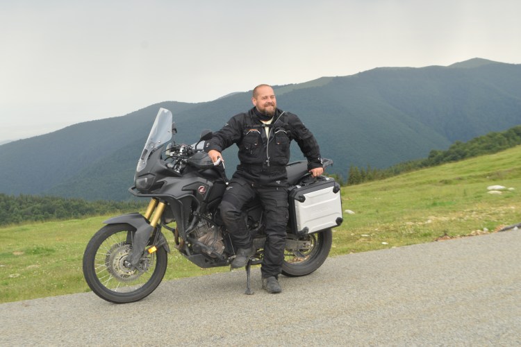 motorcycle roads Romania - Transalpina Highway