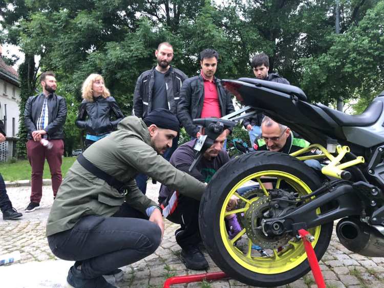 Ride&Ride motorbike mechanical support